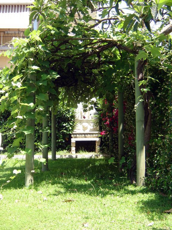 B&B Villa Fantasia Gaeta Exterior foto